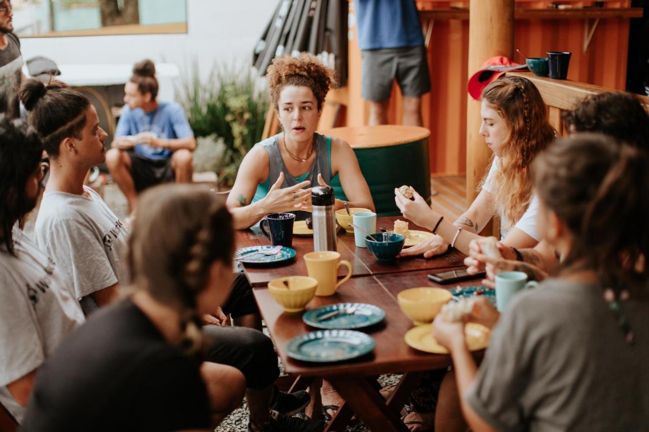 Babitonga Hostel - 100M Da Prainha サン・フランシスコ・ド・スル エクステリア 写真